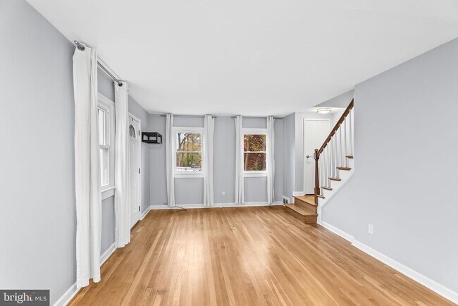 Foto del edificio - 4332 Utica Ave