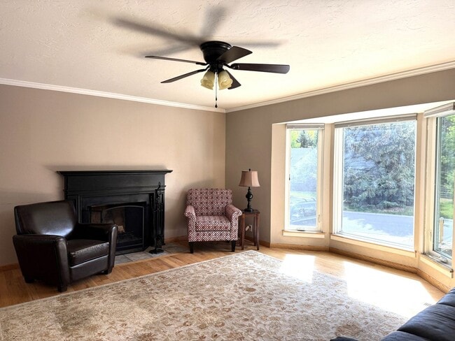 Photo - Great location in Park Meadows House