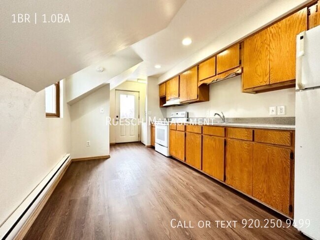 Foto del edificio - Charming 1 Bedroom 1 Bath Upper Apartment ...