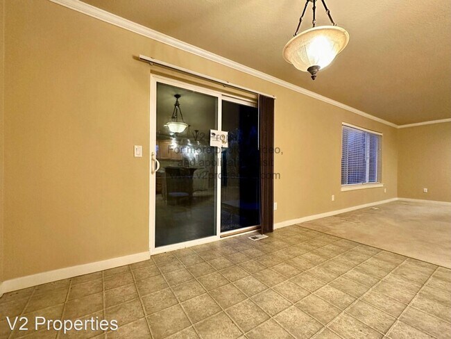 Foto del edificio - 4 br, 2.5 bath House - 18001 Carlson Ave