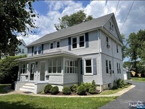 Building Photo - 621 Shelton Rd