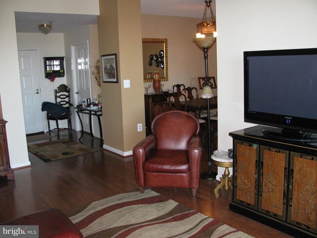 Foto del edificio - 3200 N Leisure World Blvd