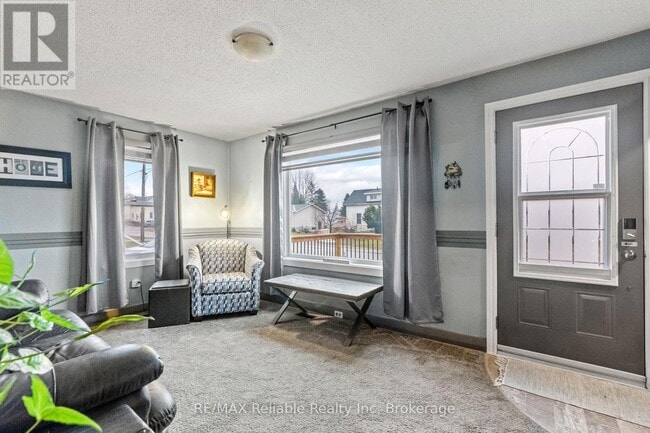 Building Photo - 28 Edward St