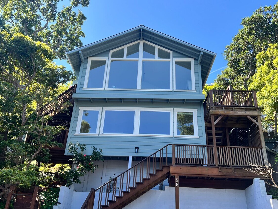 Primary Photo - 59 ALEXANDER AVE, #LWR