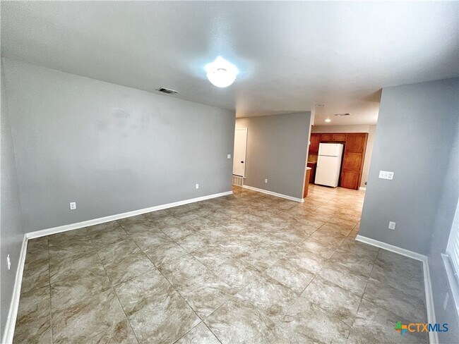 Foto del edificio - 1768 Kuehler Ave