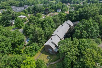 Building Photo - 171 Sams Rd
