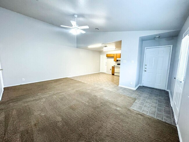 Building Photo - 11727 Capotillo St