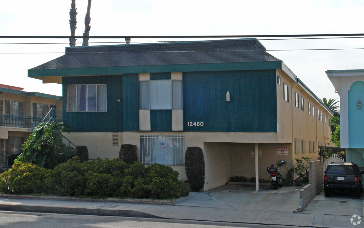 Primary Photo - 12460 Culver Blvd
