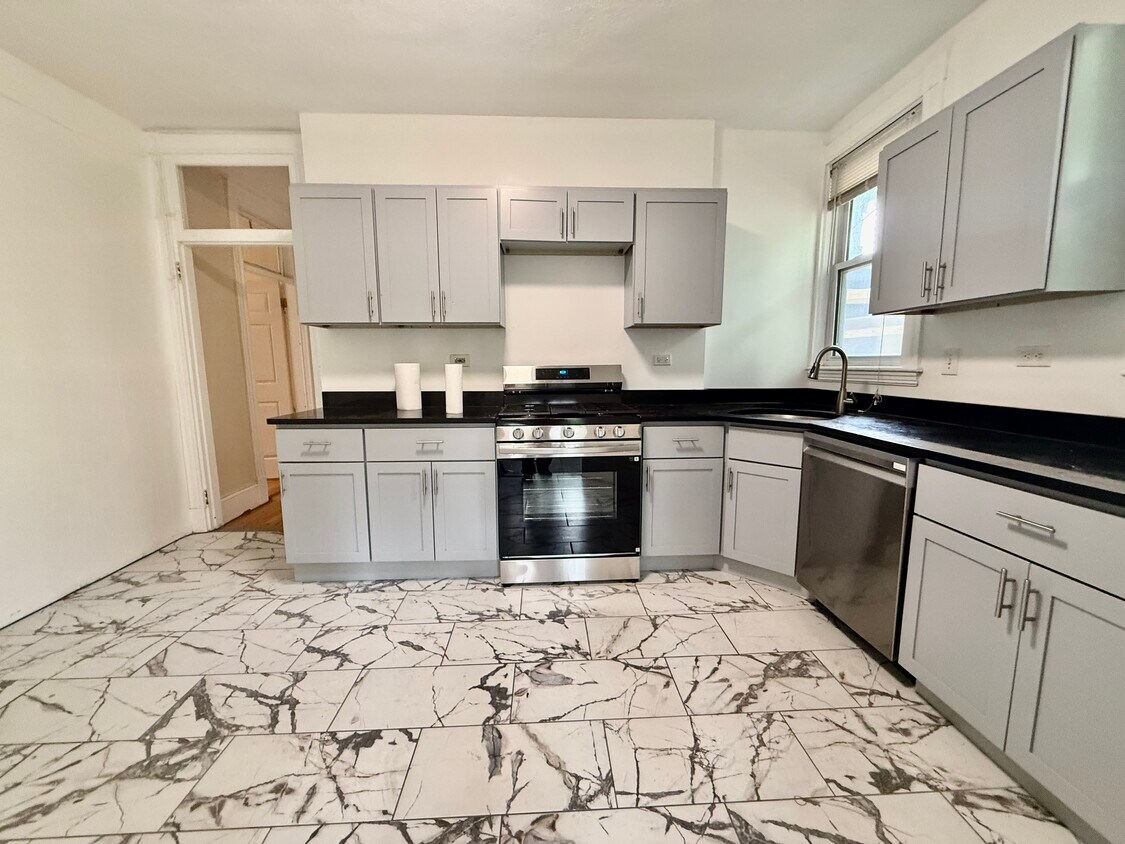 Foto principal - 102 Prospect St