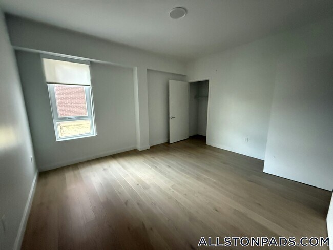 Foto del edificio - 55 Brighton Ave
