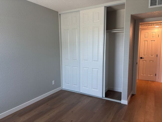 Interior Photo - River House Apartments