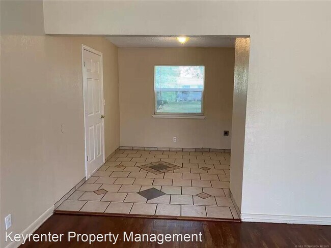 Foto del edificio - 3 br, 1 bath House - 5507 N Iroquois Ave