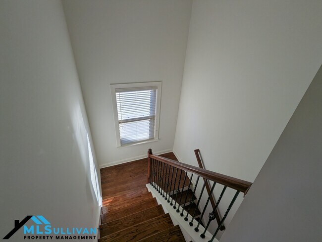 Foto del edificio - 833 Poplar St