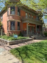 Building Photo - 1042 Spruce St