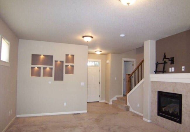 Building Photo - 63118 Dakota Dr