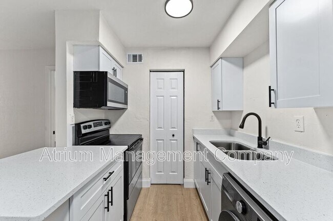 Foto del edificio - 1220 NW 12th St