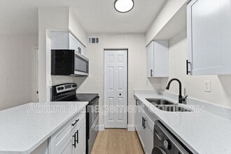 Building Photo - 1220 NW 12th St