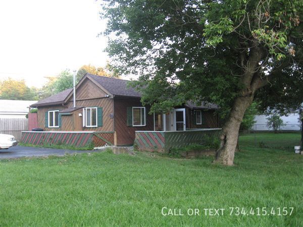 Photo - 3211 Mc Comb St House