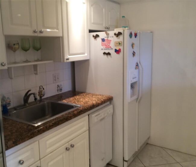 Building Photo - 630 Layne Blvd