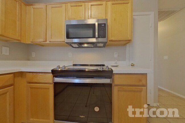 Foto del edificio - 23141 W Ashleigh Marie Dr
