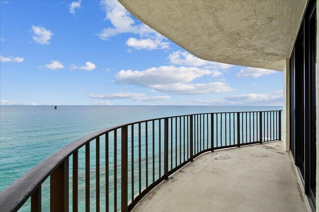 Foto del edificio - 5420 N Ocean Dr
