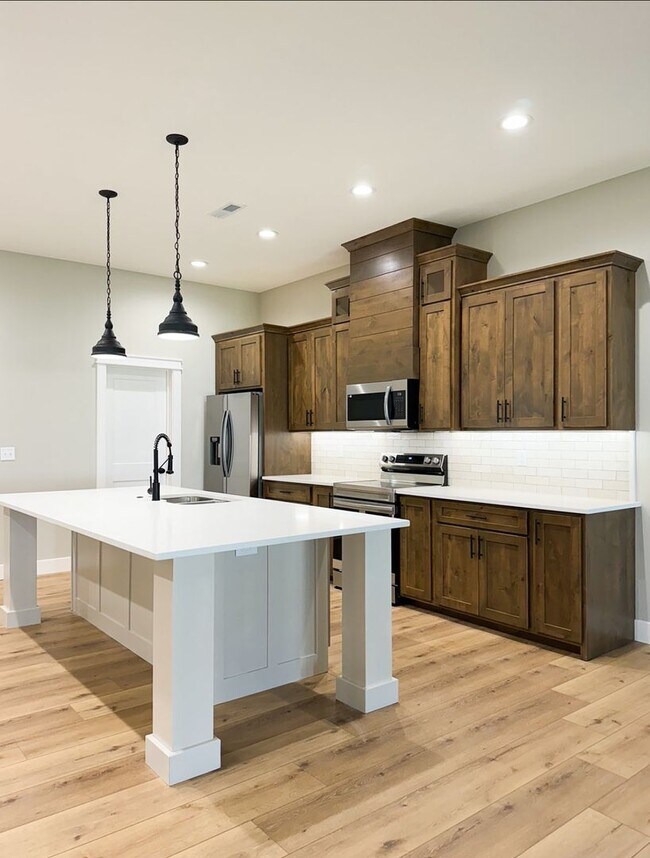 Foto del edificio - 3bd/2ba duplex (Callie Court)