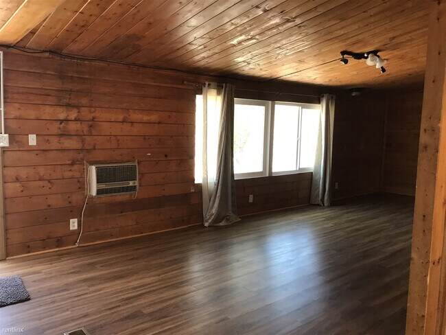 Foto del edificio - 3 br, 2 bath House - 27625 Smith Road