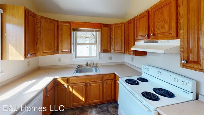 Building Photo - 2 br, 1 bath House - 2703 Wilson Street
