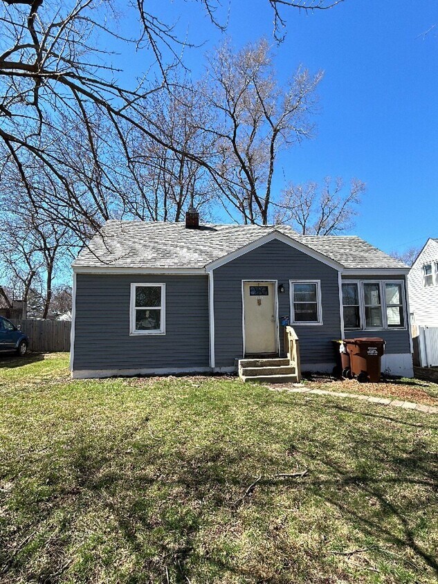 2911 22nd St, Rockford, IL 61109 House Rental in Rockford, IL