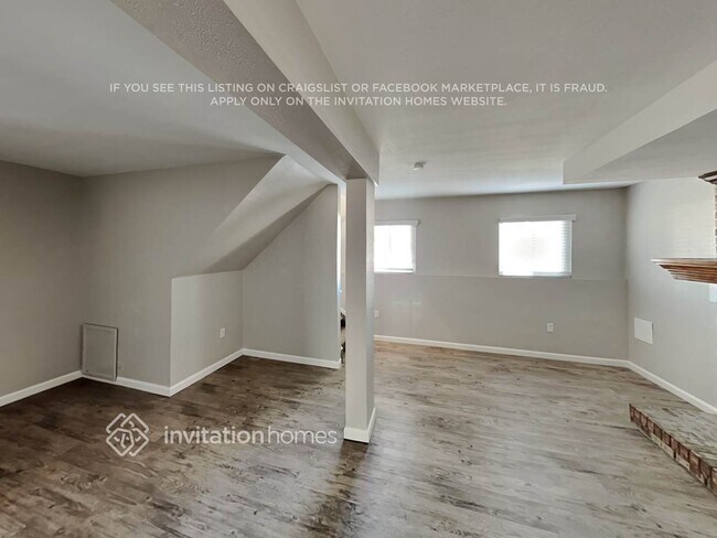 Foto del edificio - 8450 Sandreed Cir