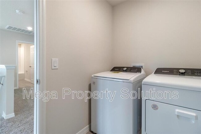 Building Photo - 3033 Cassidy Ln