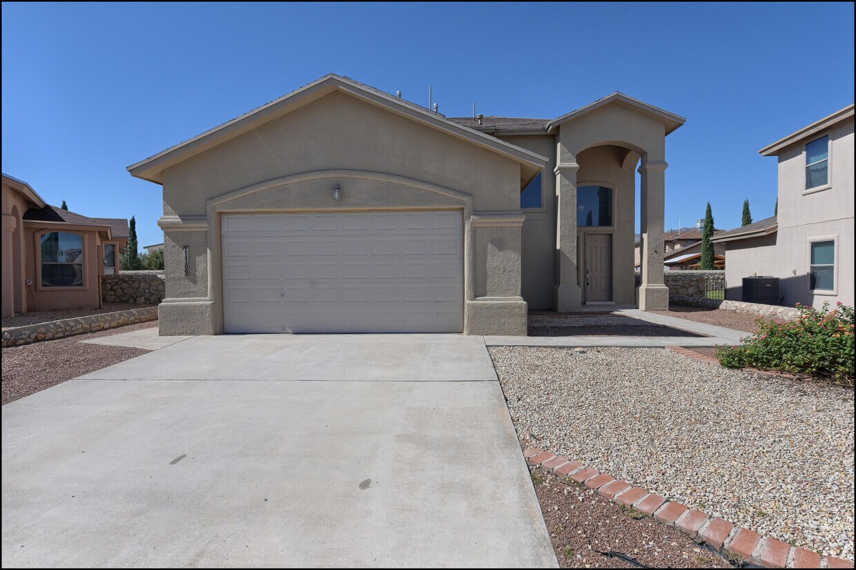 11309 Kiko Duran, El Paso, TX 79934 House for Rent in El Paso, TX