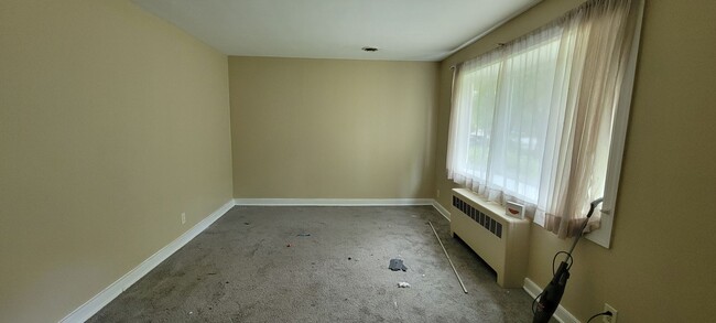 Foto del edificio - Brick ranch in Southside with large privat...