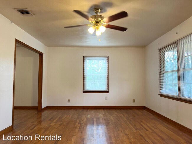 Building Photo - 2 br, 1 bath House - 3002 2nd Place