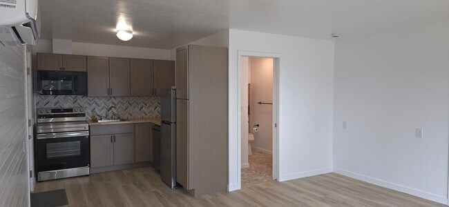 Foto del edificio - Diamond Point Gem