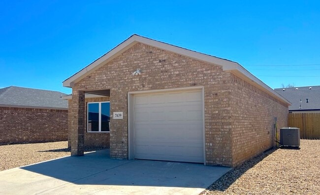 Foto del edificio - NEW 3 Bedroom Available In North West Lubbock