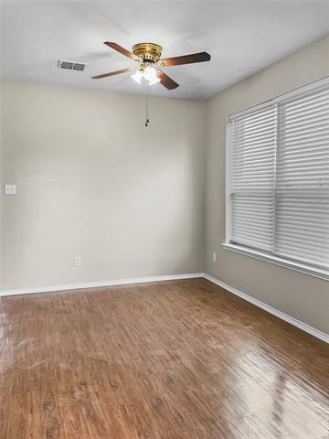 Foto del edificio - 213 Long Prairie Dr