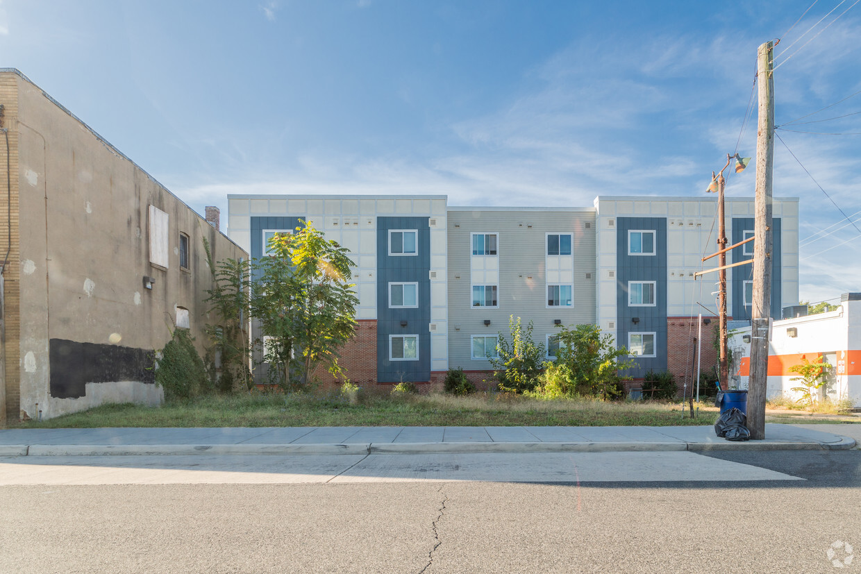 construction photo - 6206 Dix St NE