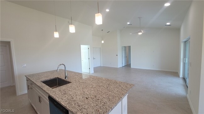 Foto del edificio - 4016 NE 12th Ct