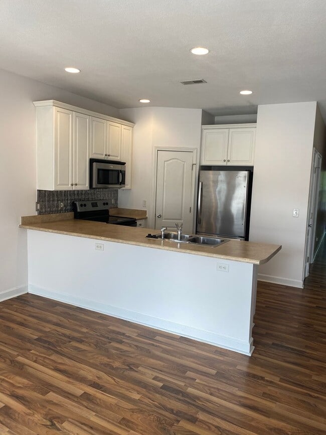 Photo - Great Downtown Location House