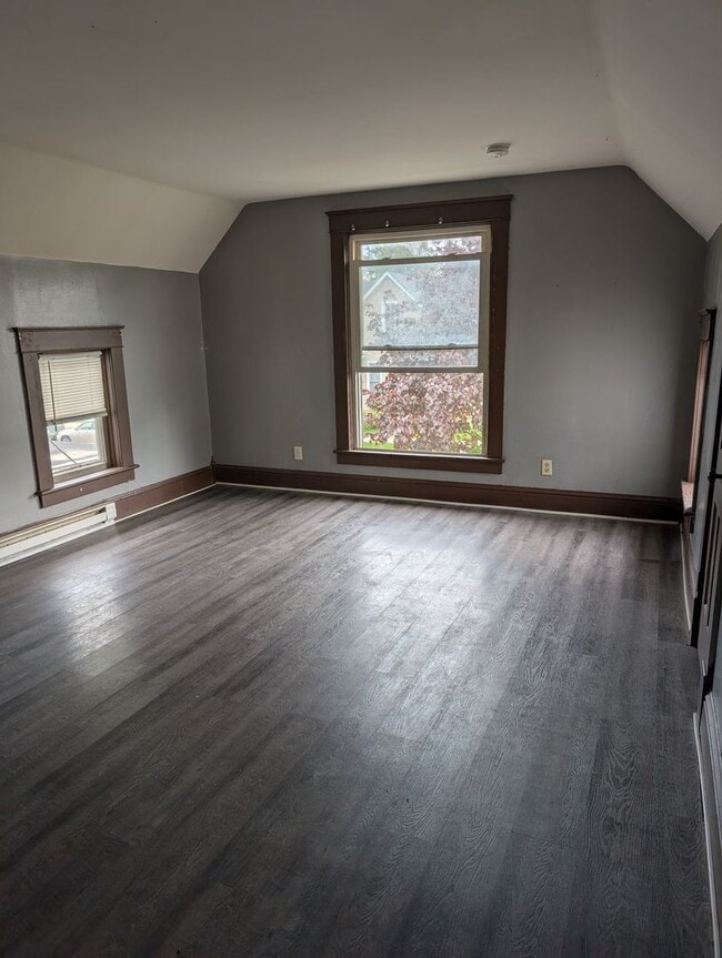 Foto del edificio - 604 Middlebury St