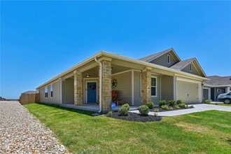 Building Photo - 401 Cassandra Dr