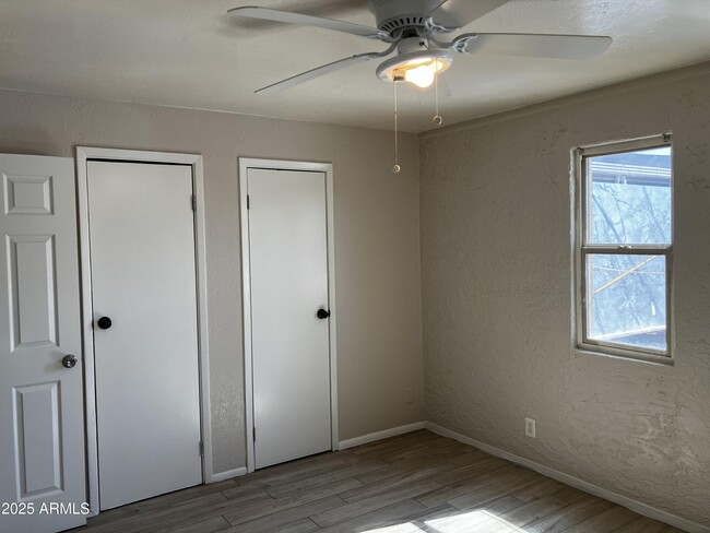 Foto del edificio - 4027 E Moreland St