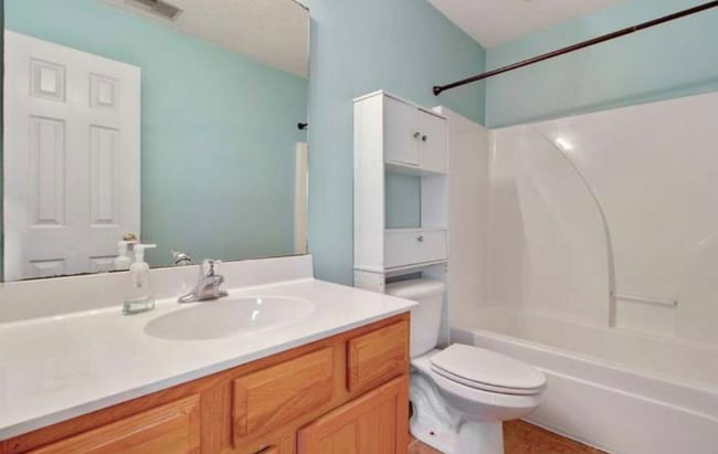 Foto del edificio - 7933 Shadow Oak Dr