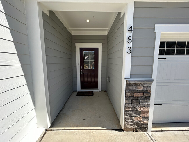 Building Photo - Room in Townhome on Clark Creek Ln