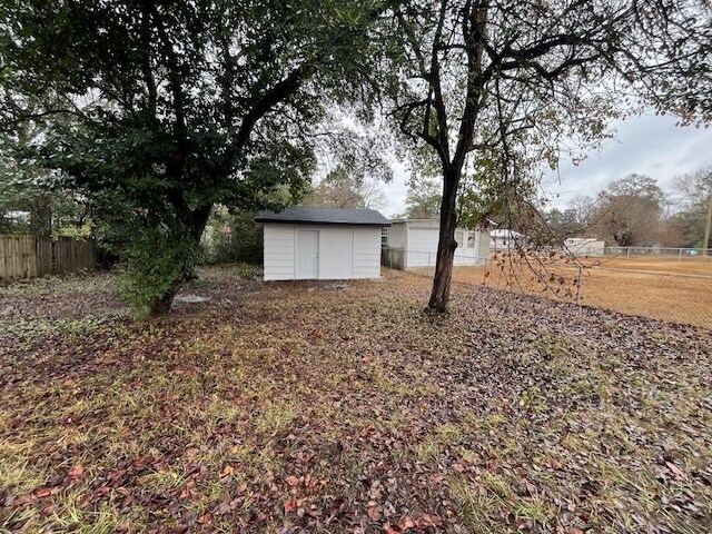 Foto del edificio - 2525 Medford Pl