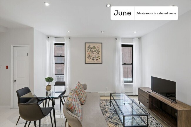 Foto del edificio - Room in Shared 3 bed/1 bath home