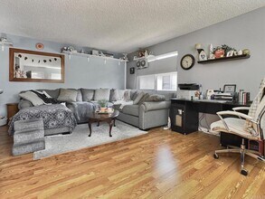 Building Photo - 12141 Wintergreen Dr