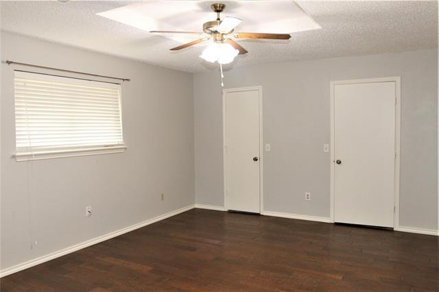 Foto del edificio - 2203 Glen Forest Ln