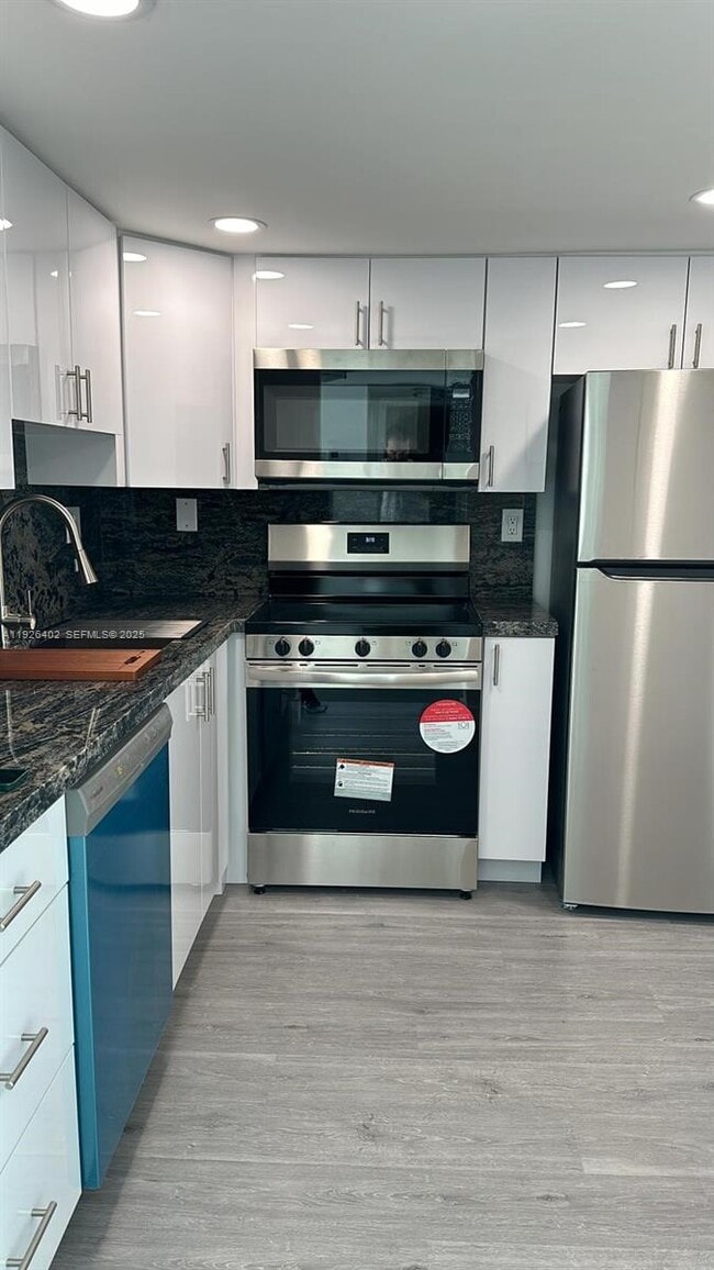 Foto del edificio - 2075 SW 122nd Ave